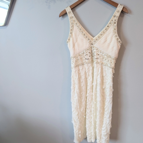 Sue Wong Beaded Sheath Wedding Dress V-Neck Sleeveless - Picture 5 of 9